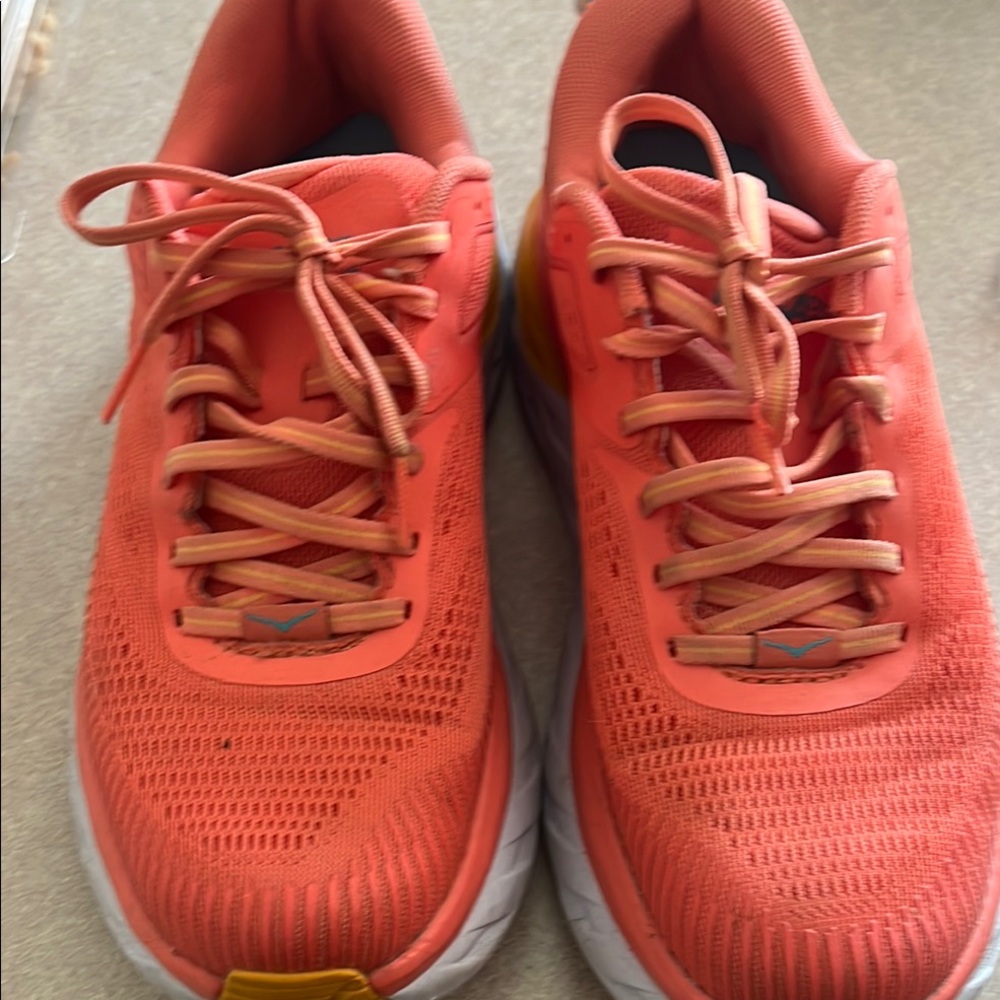 Hoka Bondi 7 women’s shoes size 8